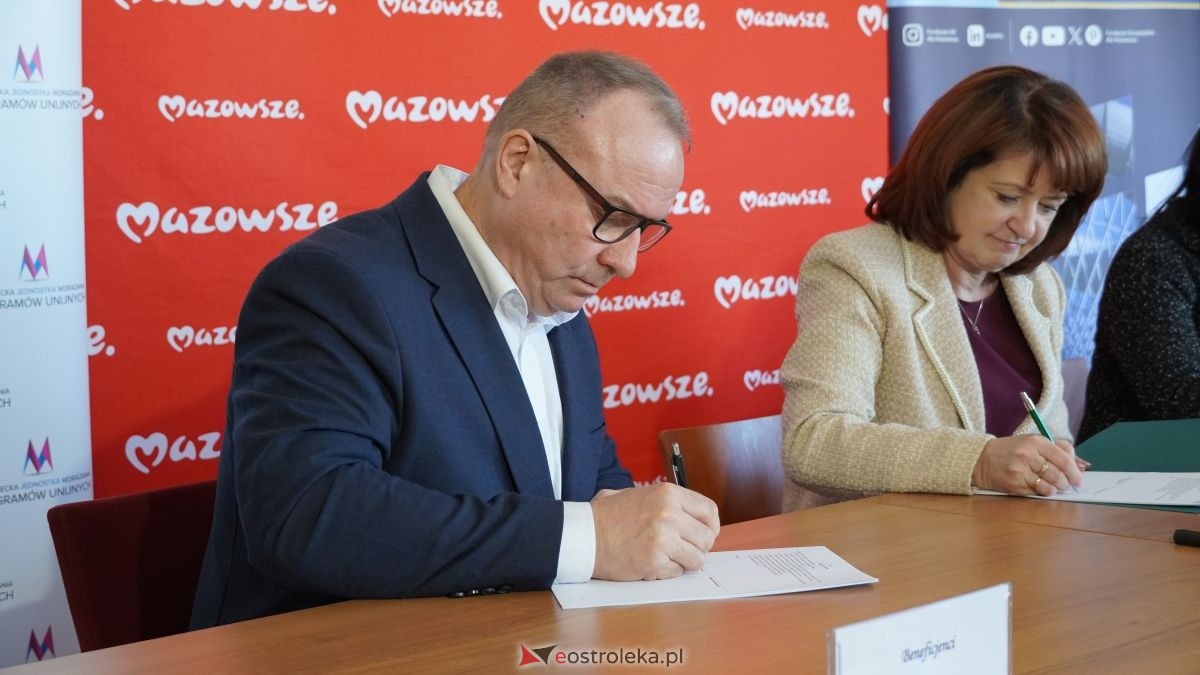Podpisanie umów w ramach programu Fundusze Europejskie dla Mazowsza [16.02.2026] - zdjęcie #30 - eOstroleka.pl
