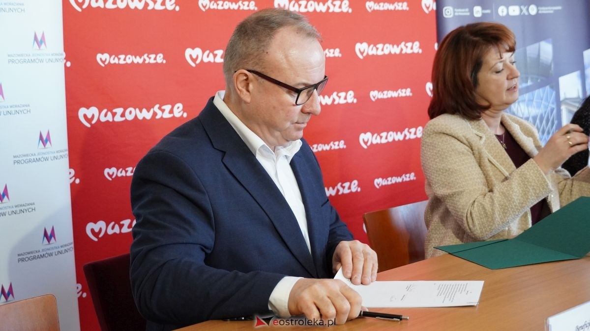 Podpisanie umów w ramach programu Fundusze Europejskie dla Mazowsza [16.02.2026] - zdjęcie #26 - eOstroleka.pl