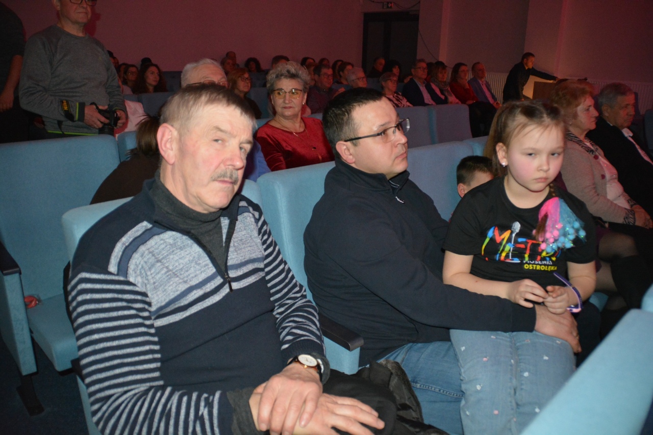 Koncert walentynkowy studia Metro w CKK w Kadzidle fot. CKK w Kadzidle [14.02.2026] - zdjęcie #9 - eOstroleka.pl