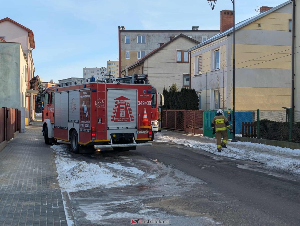Akcja ratunkowa na Paderewskiego w Ostrołęce [16.02.2026] - zdjęcie #7 - eOstroleka.pl