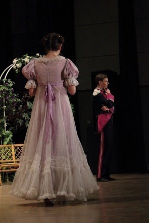 Spektakl Nie uchodzi, nie uchodzi, czyli damy i huzary w OCK [16.XI.2011] - zdjęcie #25 - eOstroleka.pl