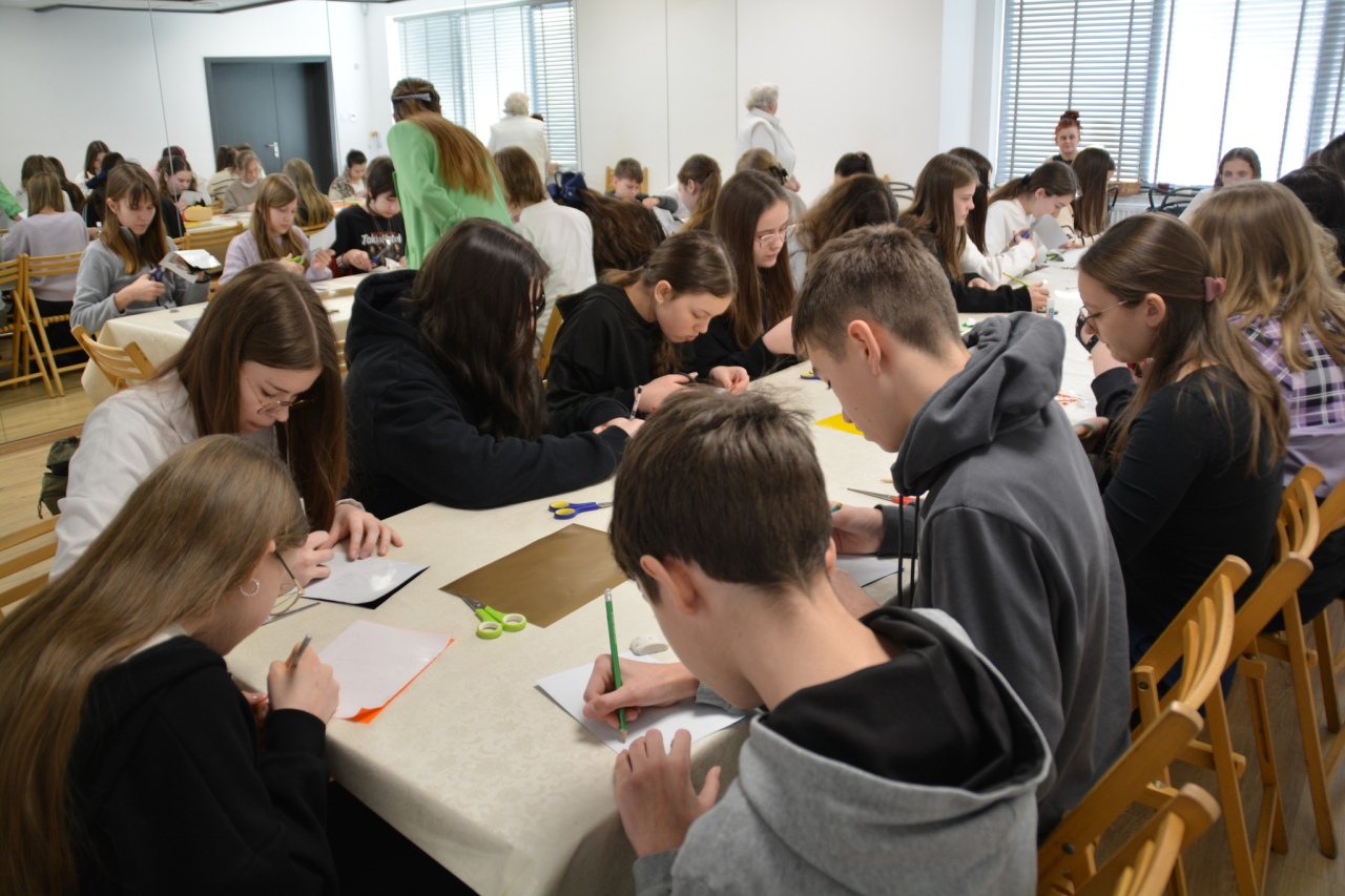 Wyniki XVII Konkursu Plastycznego „Wycinanka Kurpiowska” w Kadzidle fot. Gmina Kadzidło [16.02.2026] - zdjęcie #37 - eOstroleka.pl