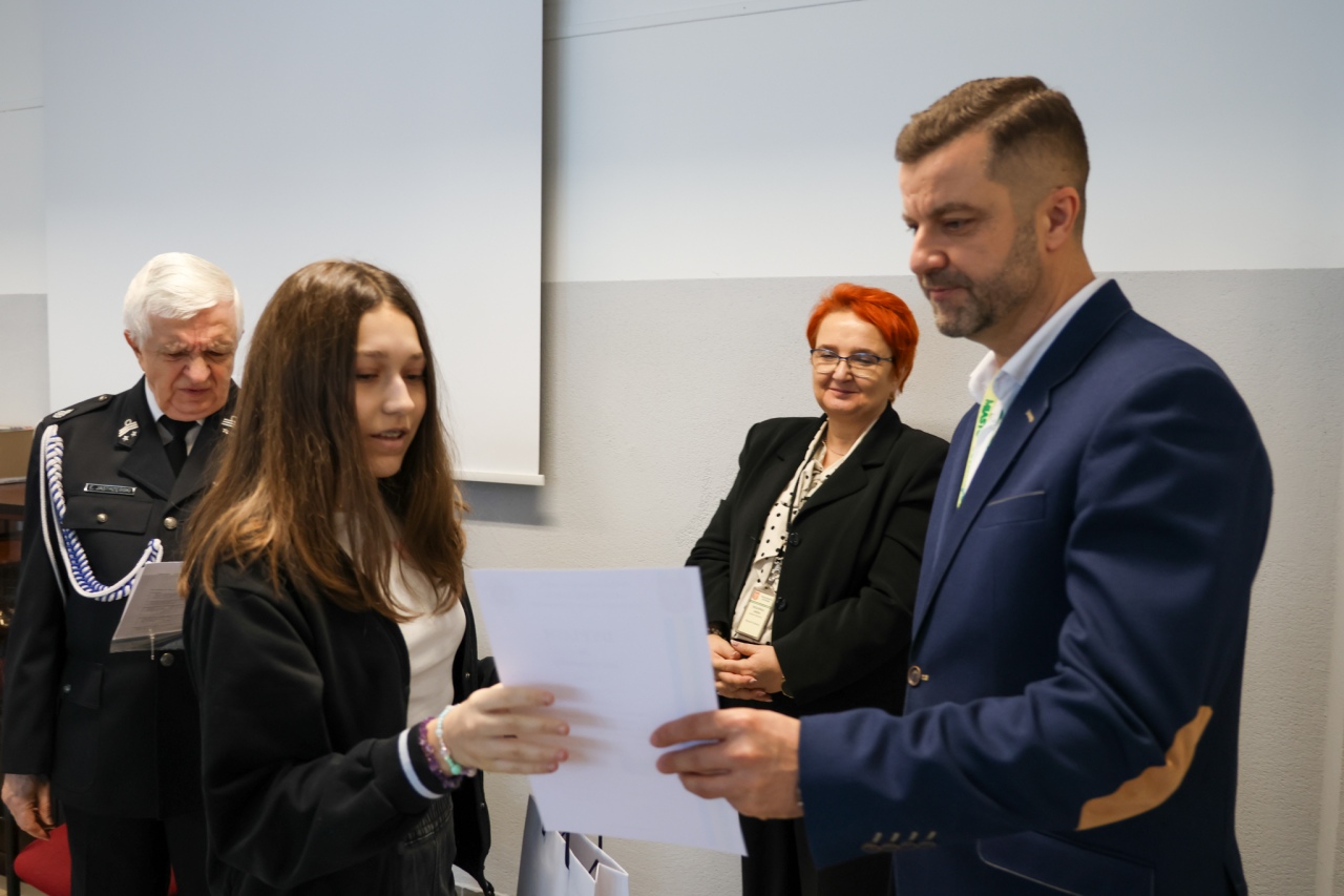 Eliminacje Miejskie XLVIII Ogólnopolskiego Turnieju Wiedzy Pożarniczej „Młodzież Zapobiega Pożarom” [12.02.2026] - zdjęcie #35 - eOstroleka.pl