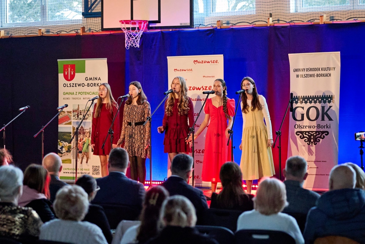 Koncert walentynkowy w Olszewie-Borkach fot. GOK Olszewo-Borki [15.02.2026] - zdjęcie #7 - eOstroleka.pl