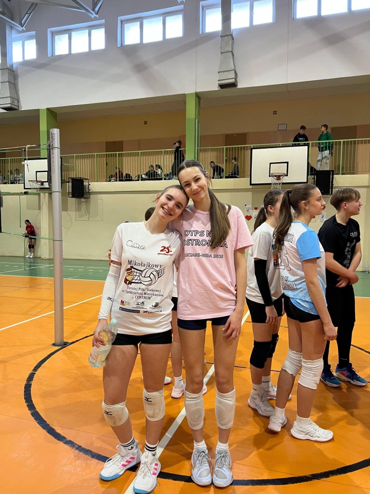 Walentynkowy turniej siatkówki w SP nr 5 [18.02.2026] - zdjęcie #49 - eOstroleka.pl