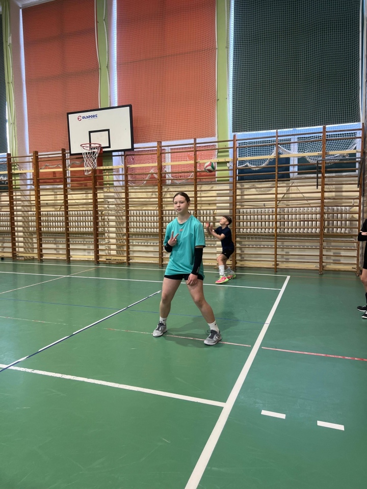 Walentynkowy turniej siatkówki w SP nr 5 [18.02.2026] - zdjęcie #23 - eOstroleka.pl