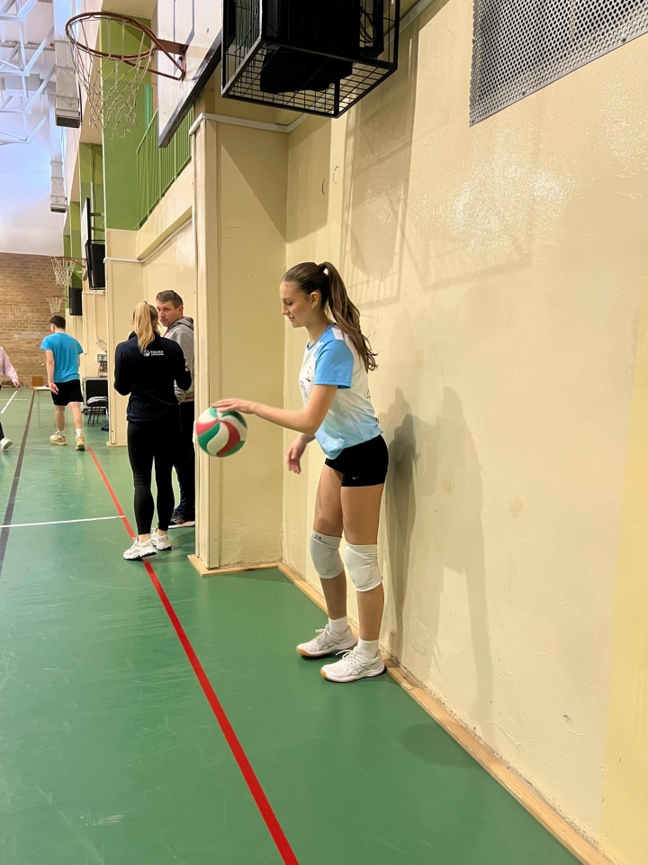 Walentynkowy turniej siatkówki w SP nr 5 [18.02.2026] - zdjęcie #18 - eOstroleka.pl