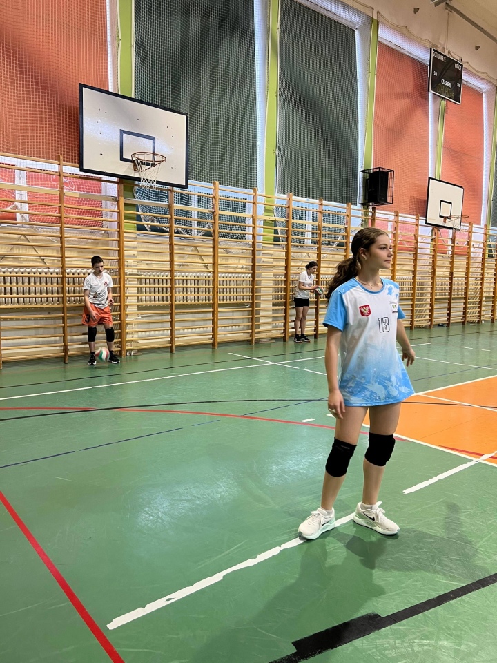 Walentynkowy turniej siatkówki w SP nr 5 [18.02.2026] - zdjęcie #9 - eOstroleka.pl