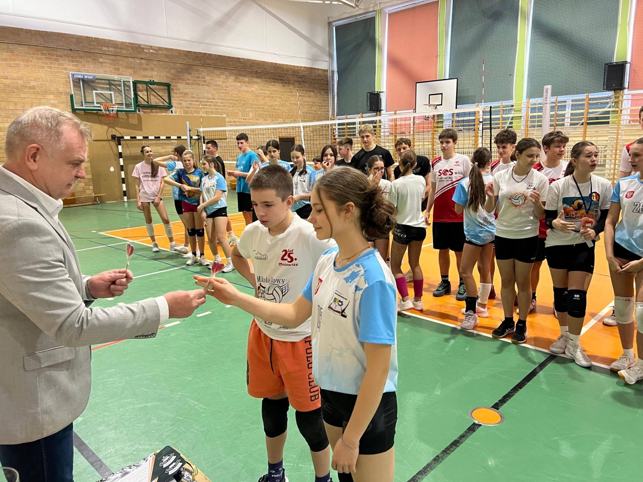 Walentynkowy turniej siatkówki w SP nr 5 [18.02.2026] - zdjęcie #6 - eOstroleka.pl