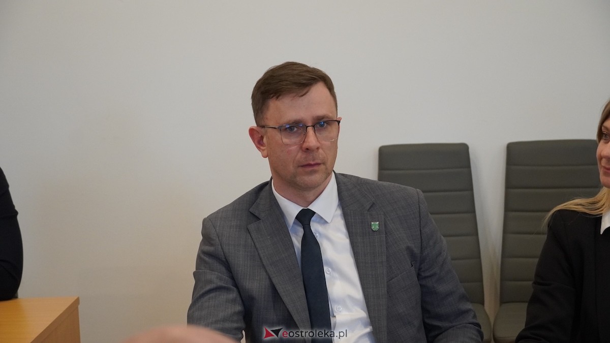 Ważne obrady w Starostwie. Transmisja na żywo z XXV sesji Rady Powiatu [18.02.2026] - zdjęcie #43 - eOstroleka.pl
