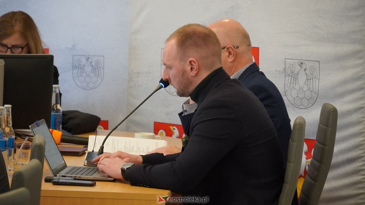 Ważne obrady w Starostwie. Transmisja na żywo z XXV sesji Rady Powiatu [18.02.2026] - zdjęcie #4 - eOstroleka.pl