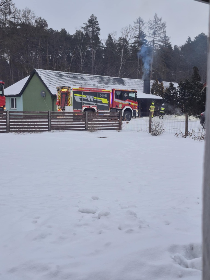 Pożar w Dębach [18.02.2026] - zdjęcie #6 - eOstroleka.pl