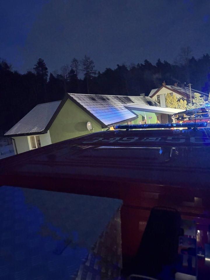 Pożar w Dębach [18.02.2026] - zdjęcie #2 - eOstroleka.pl