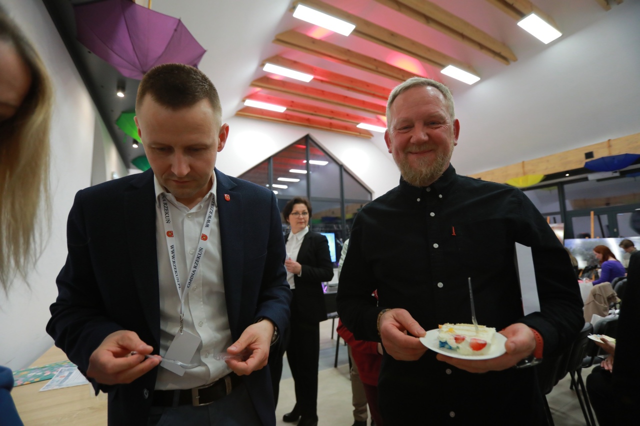 „Super Czytelnik 2025” i „Obiektyw na Czarnowiec”  [19.02.2026] - zdjęcie #24 - eOstroleka.pl