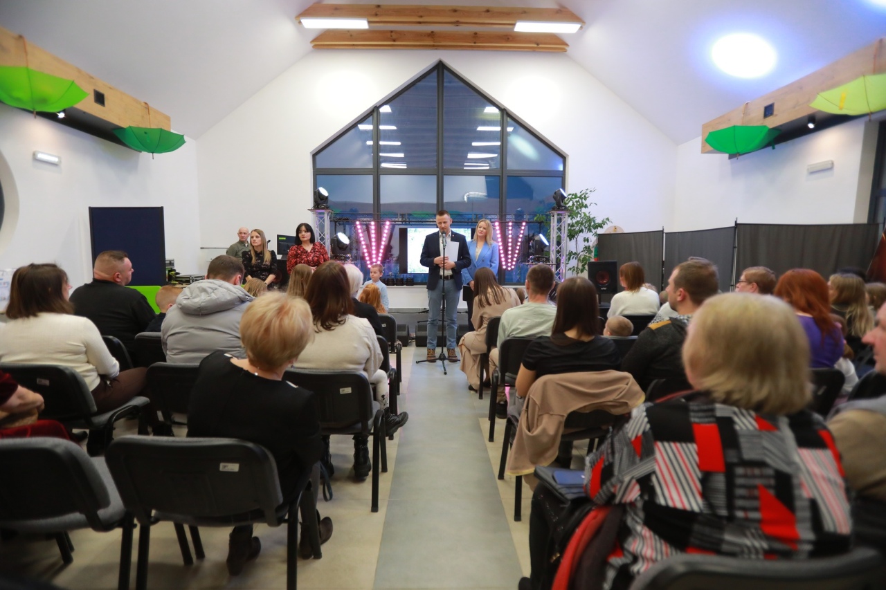 „Super Czytelnik 2025” i „Obiektyw na Czarnowiec”  [19.02.2026] - zdjęcie #1 - eOstroleka.pl