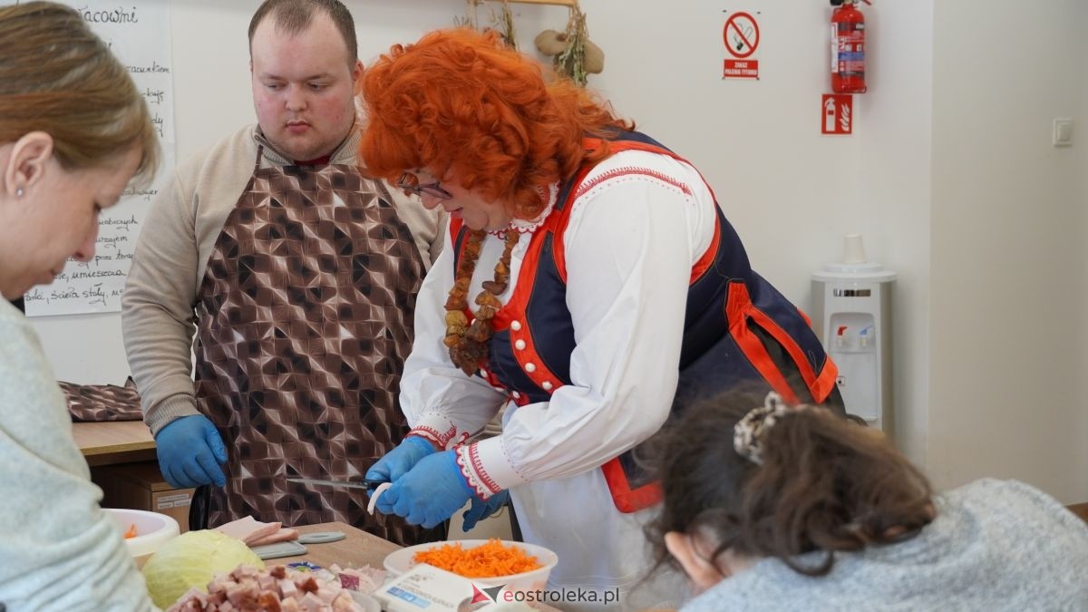 Warsztaty kulinarne w Środowiskowym Domu Samopomocy w Nowej Wsi [19.02.2026] - zdjęcie #15 - eOstroleka.pl
