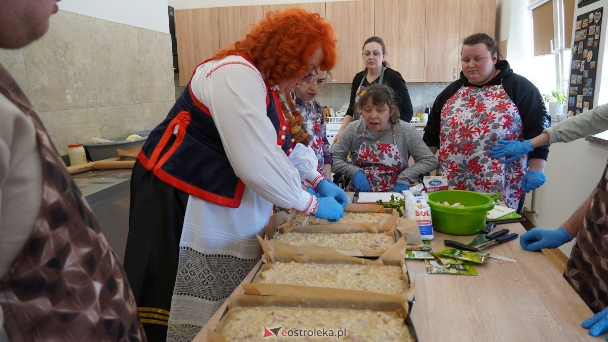 Warsztaty kulinarne w Środowiskowym Domu Samopomocy w Nowej Wsi [19.02.2026] - zdjęcie #3 - eOstroleka.pl