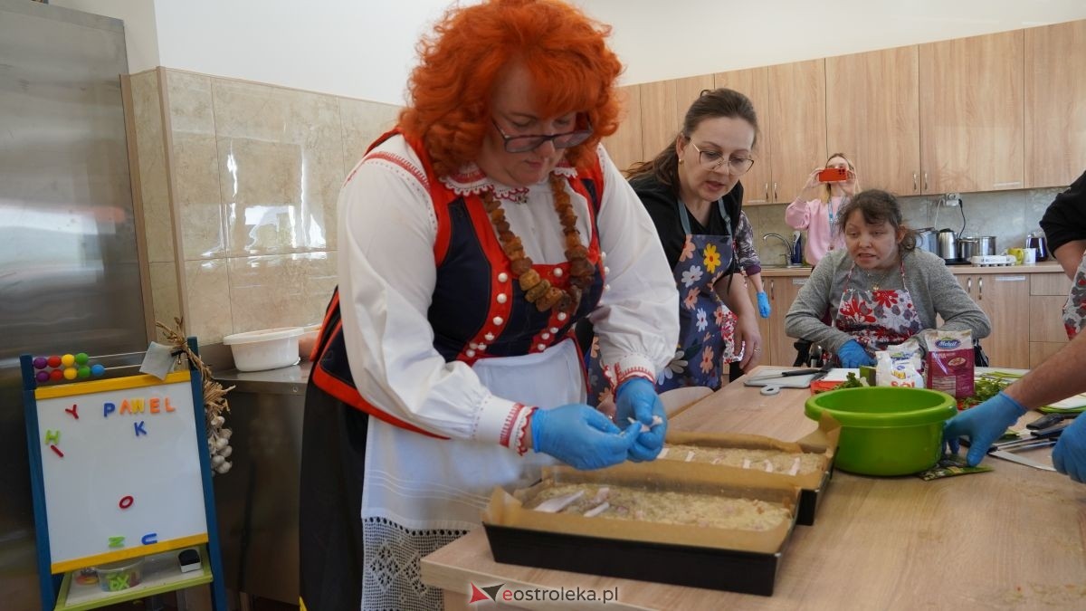 Warsztaty kulinarne w Środowiskowym Domu Samopomocy w Nowej Wsi [19.02.2026] - zdjęcie #1 - eOstroleka.pl