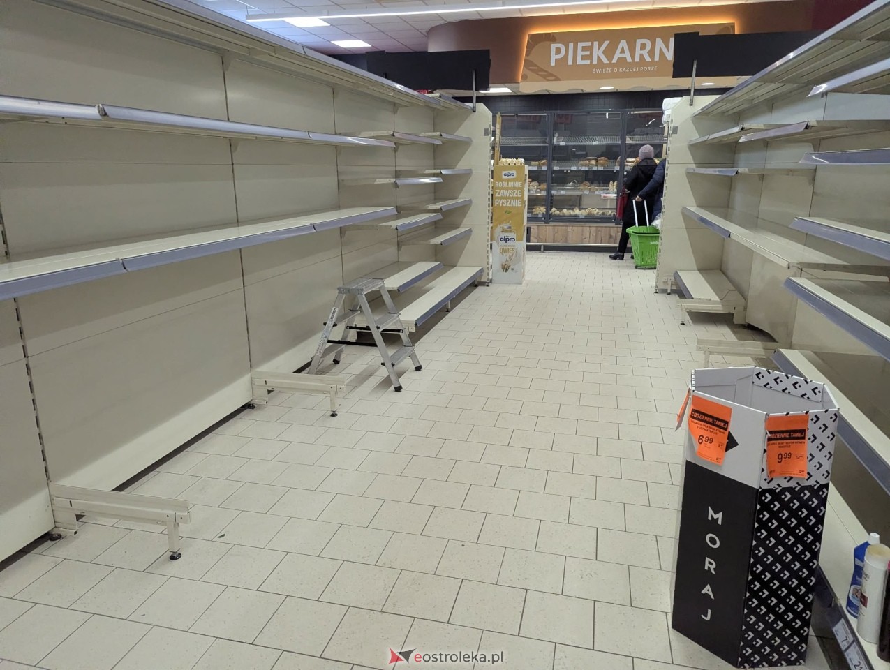 Likwidacja Delikatesów Centrum w Ostrołęce [21.02.2026] - zdjęcie #5 - eOstroleka.pl