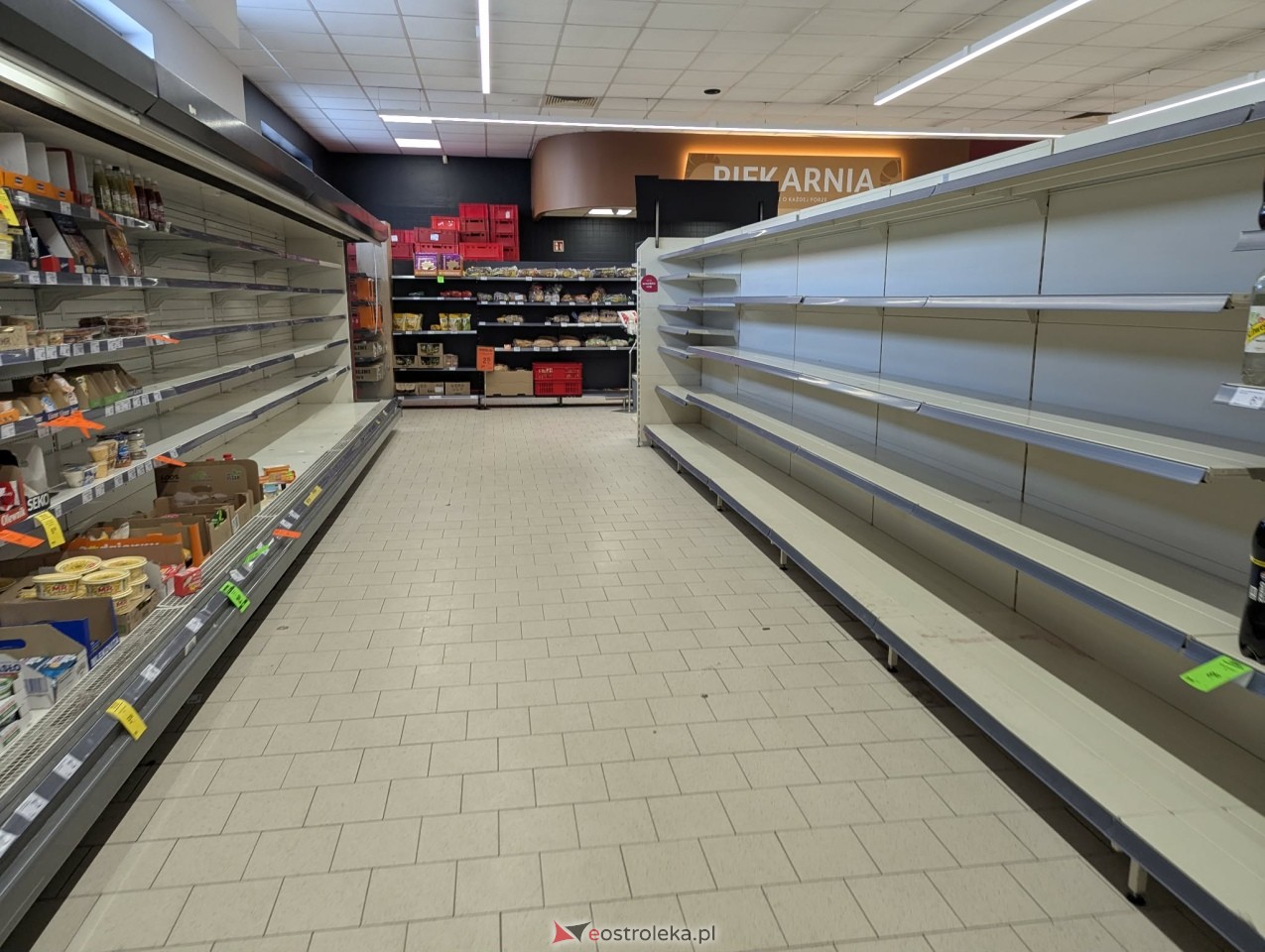 Likwidacja Delikatesów Centrum w Ostrołęce [21.02.2026] - zdjęcie #2 - eOstroleka.pl