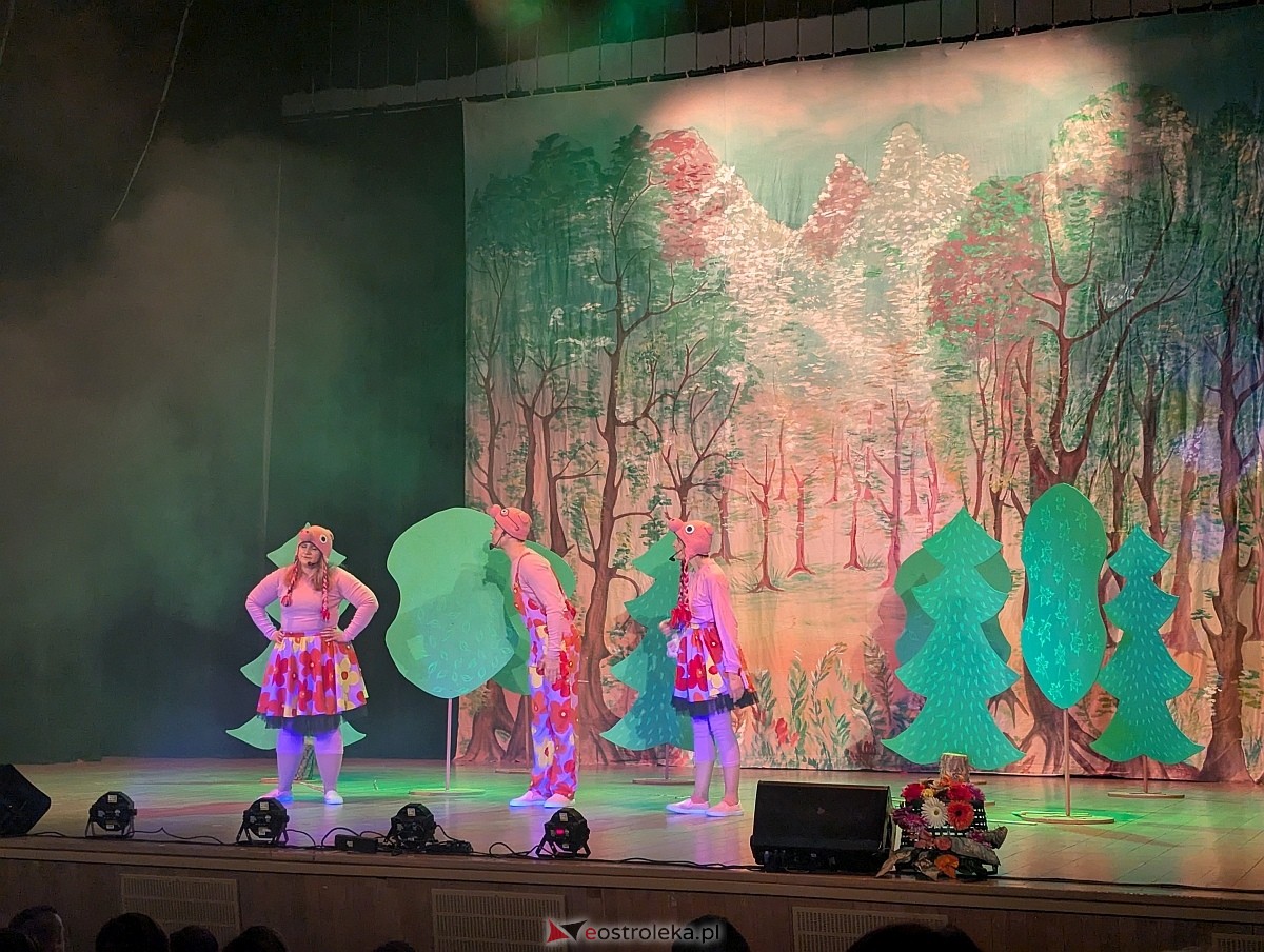 Spektakl „Świnki 3 - Pepa, Mela i Kwi” w Ostrołęckim Centrum Kultury  [22.02.2026] - zdjęcie #19 - eOstroleka.pl