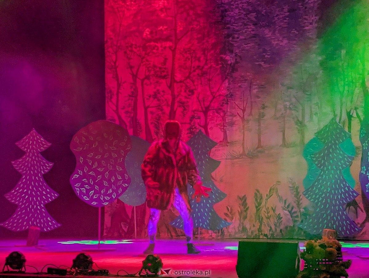 Spektakl „Świnki 3 - Pepa, Mela i Kwi” w Ostrołęckim Centrum Kultury  [22.02.2026] - zdjęcie #15 - eOstroleka.pl