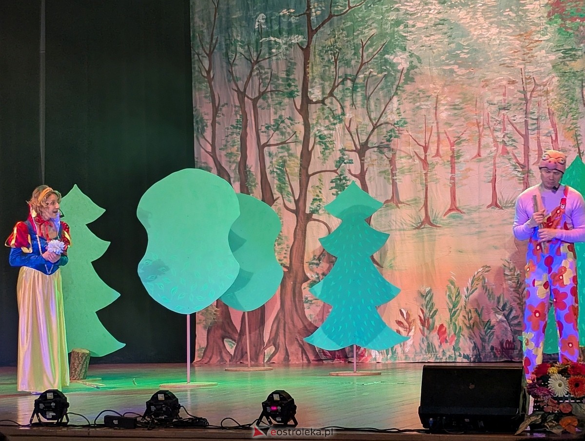 Spektakl „Świnki 3 - Pepa, Mela i Kwi” w Ostrołęckim Centrum Kultury  [22.02.2026] - zdjęcie #14 - eOstroleka.pl
