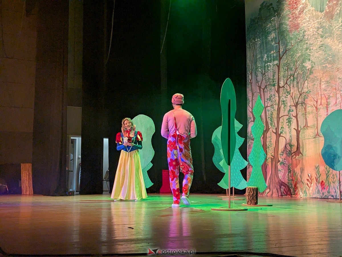 Spektakl „Świnki 3 - Pepa, Mela i Kwi” w Ostrołęckim Centrum Kultury  [22.02.2026] - zdjęcie #13 - eOstroleka.pl