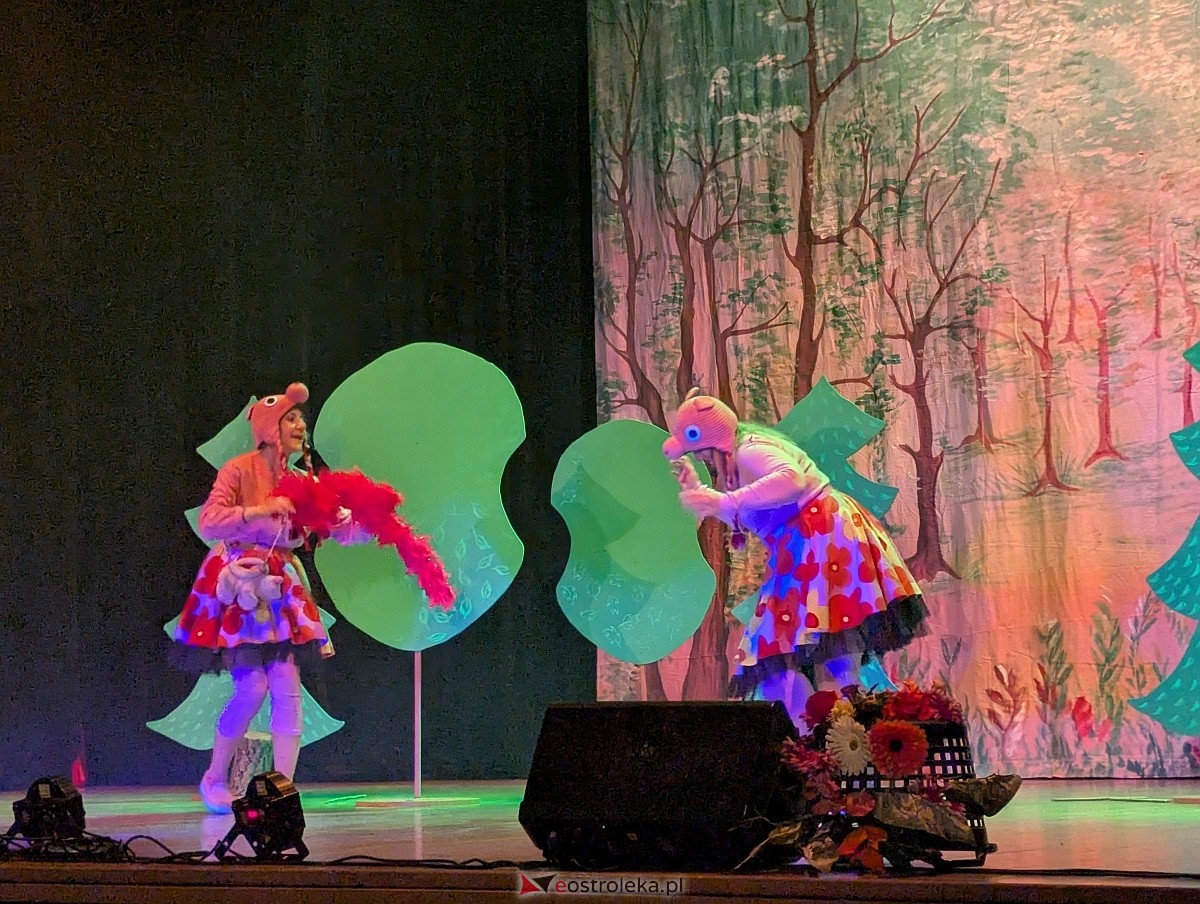 Spektakl „Świnki 3 - Pepa, Mela i Kwi” w Ostrołęckim Centrum Kultury  [22.02.2026] - zdjęcie #6 - eOstroleka.pl