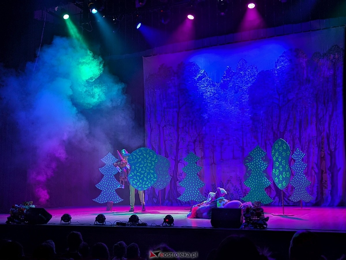 Spektakl „Świnki 3 - Pepa, Mela i Kwi” w Ostrołęckim Centrum Kultury  [22.02.2026] - zdjęcie #5 - eOstroleka.pl