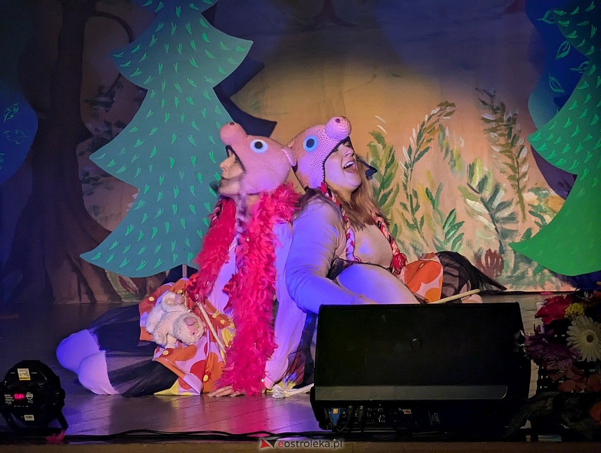 Spektakl „Świnki 3 - Pepa, Mela i Kwi” w Ostrołęckim Centrum Kultury  [22.02.2026] - zdjęcie #1 - eOstroleka.pl