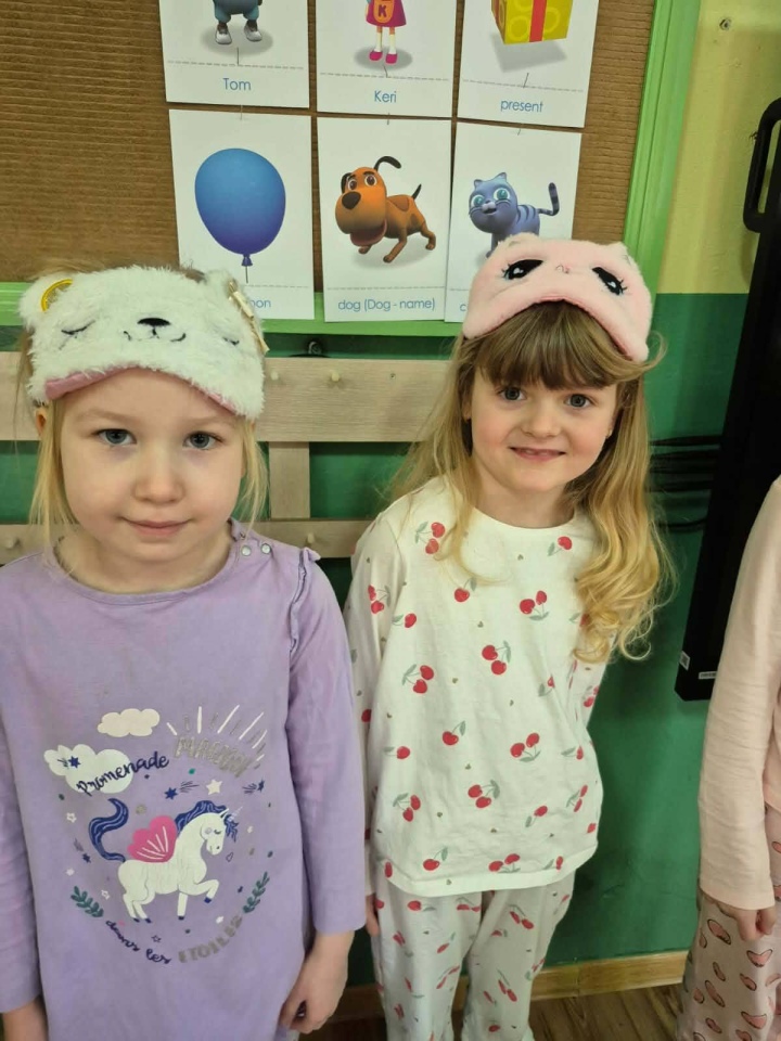 W Krainie Misiów dzieci założyły piżamy. Cel był wyjątkowy! Fot. PM nr 17 [23.02.2026] - zdjęcie #16 - eOstroleka.pl