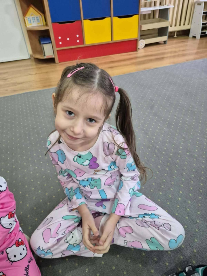 W Krainie Misiów dzieci założyły piżamy. Cel był wyjątkowy! Fot. PM nr 17 [23.02.2026] - zdjęcie #6 - eOstroleka.pl