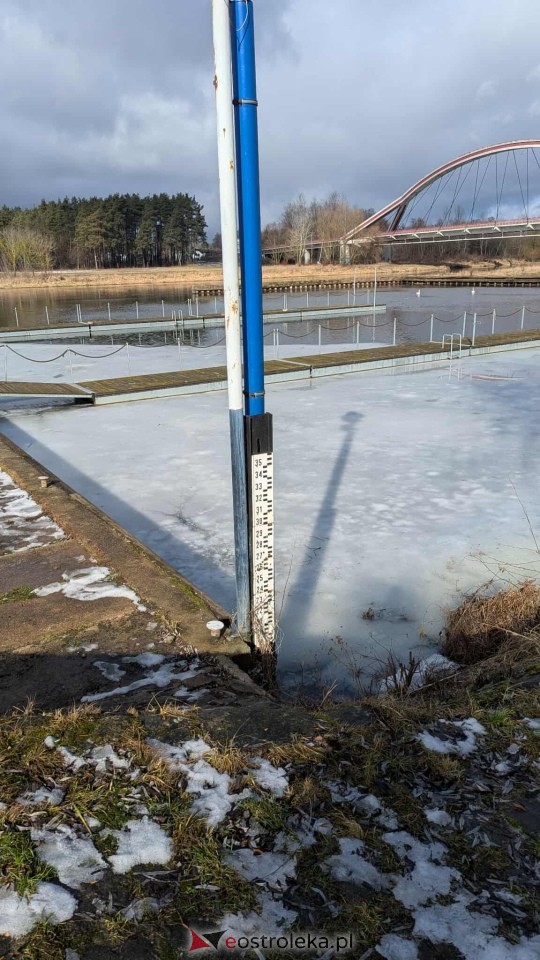 Poziom wody w Narwi [24.02.2026] - zdjęcie #3 - eOstroleka.pl