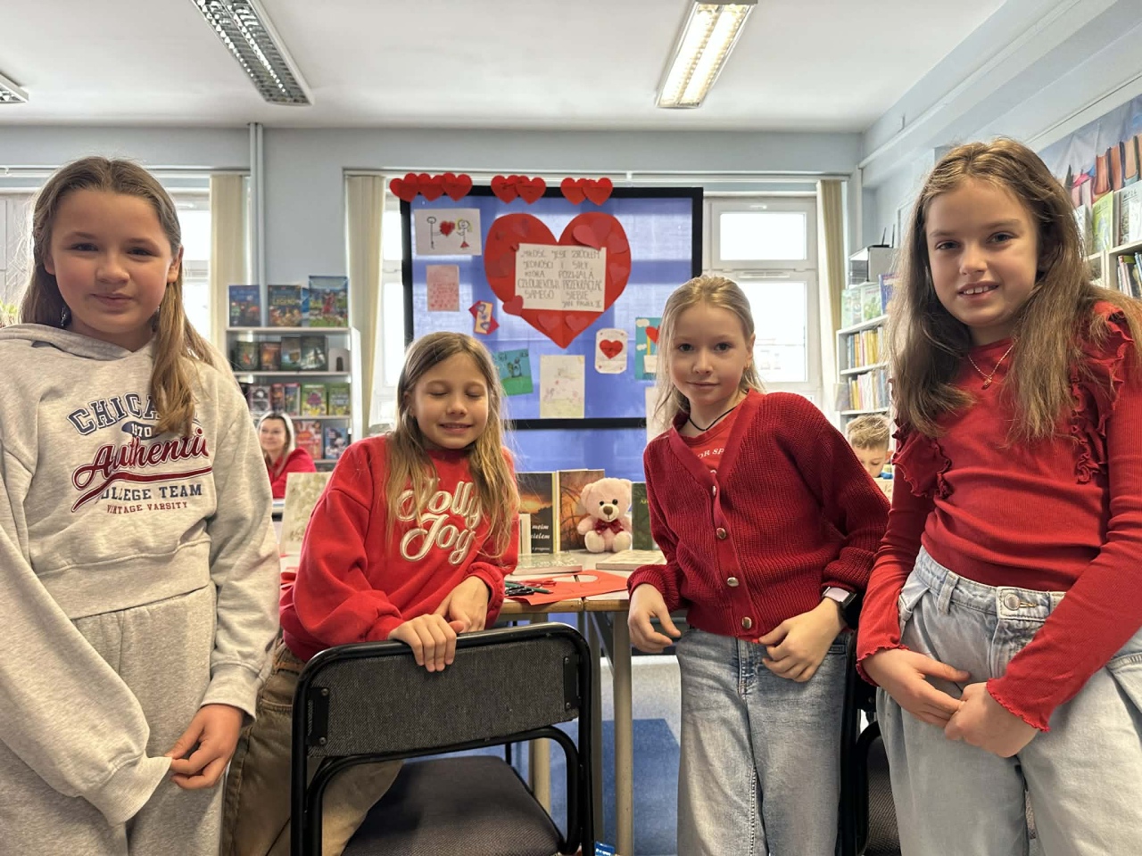 Walentynki w SP 10 Ostrołęka 2026 - zdjęcie #9 - eOstroleka.pl