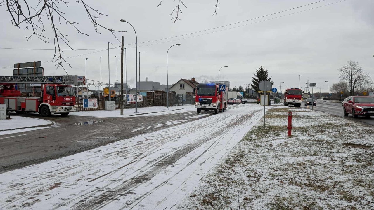 Pożar na 11 Listopada [25.02.2026] - zdjęcie #6 - eOstroleka.pl