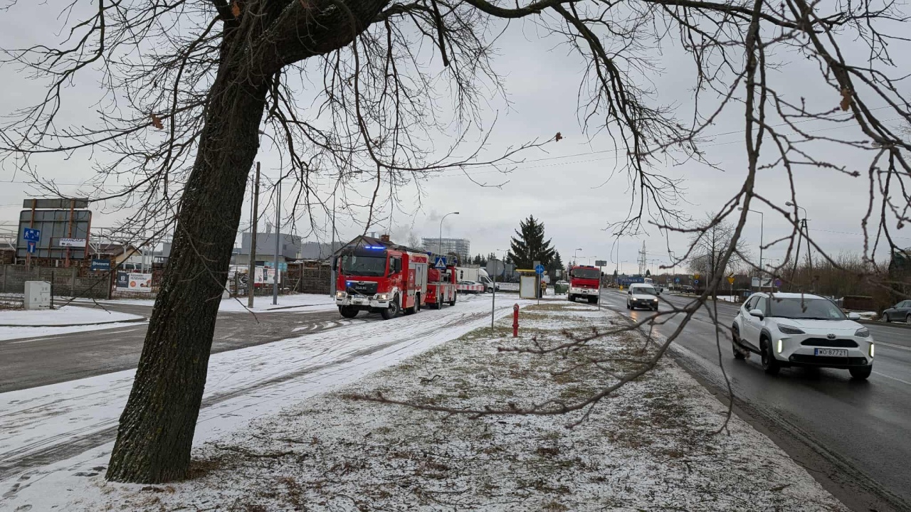 Pożar na 11 Listopada [25.02.2026] - zdjęcie #4 - eOstroleka.pl