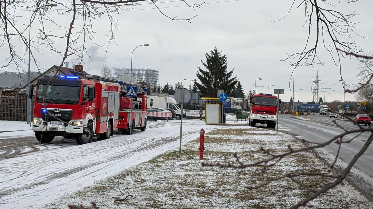Pożar na 11 Listopada [25.02.2026] - zdjęcie #2 - eOstroleka.pl