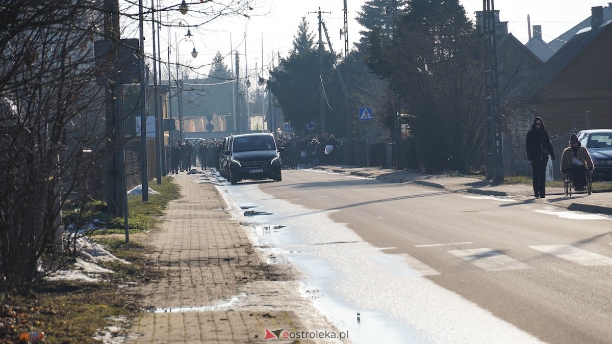 Ostatnia droga śp. Łukasza i Eweliny [26.02.2026] - zdjęcie #53 - eOstroleka.pl