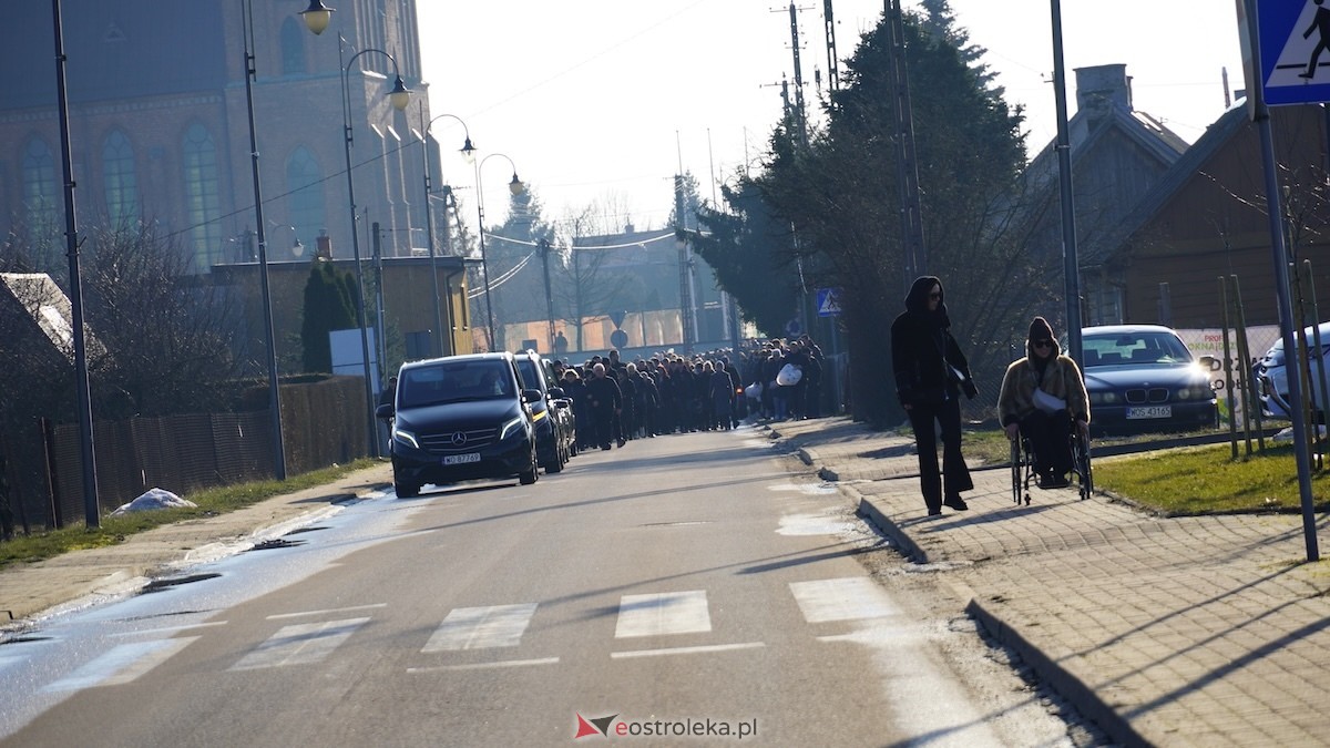 Ostatnia droga śp. Łukasza i Eweliny [26.02.2026] - zdjęcie #52 - eOstroleka.pl