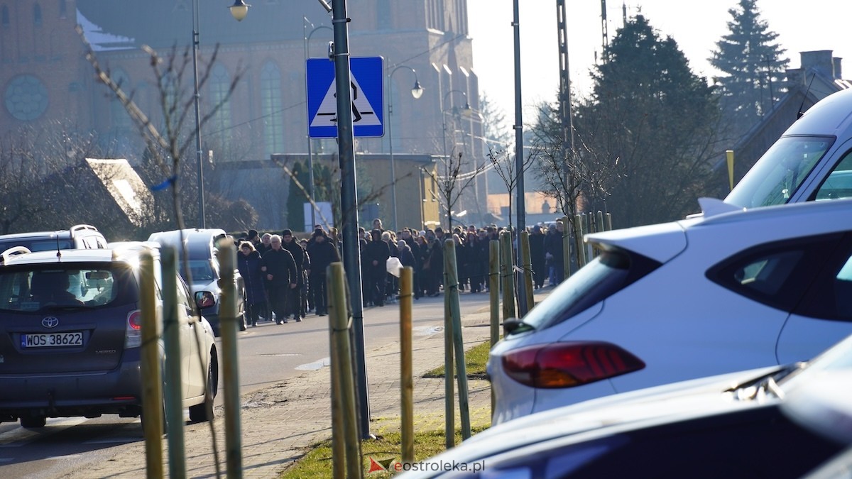 Ostatnia droga śp. Łukasza i Eweliny [26.02.2026] - zdjęcie #50 - eOstroleka.pl