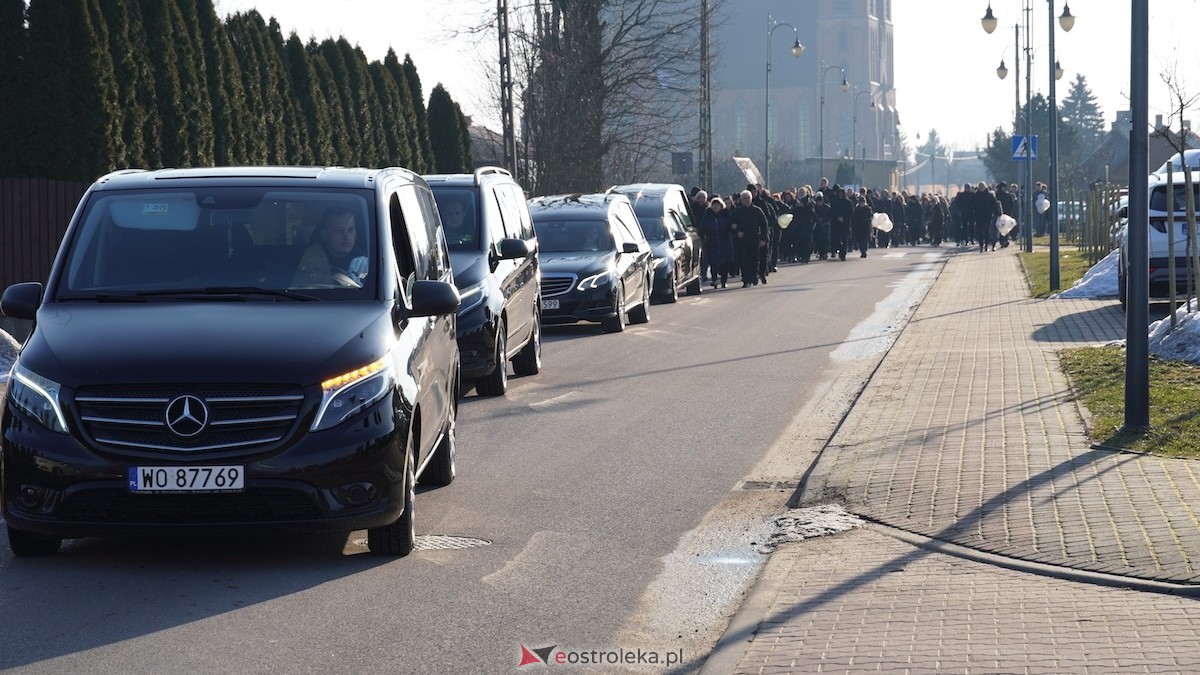 Ostatnia droga śp. Łukasza i Eweliny [26.02.2026] - zdjęcie #41 - eOstroleka.pl