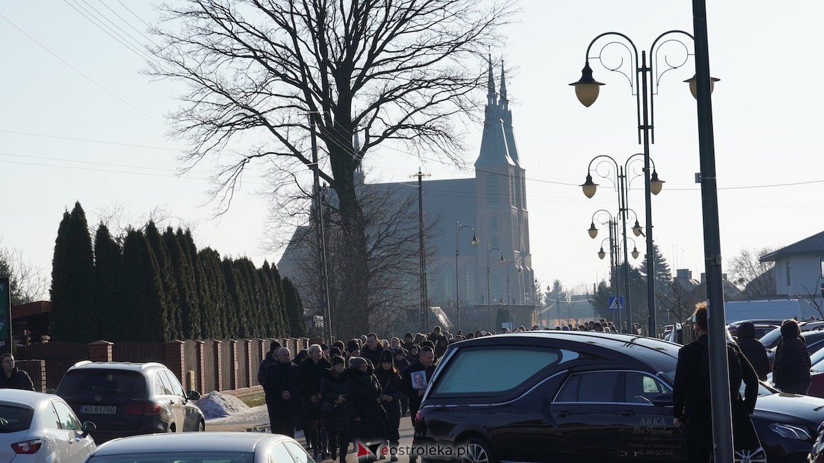 Ostatnia droga śp. Łukasza i Eweliny [26.02.2026] - zdjęcie #24 - eOstroleka.pl