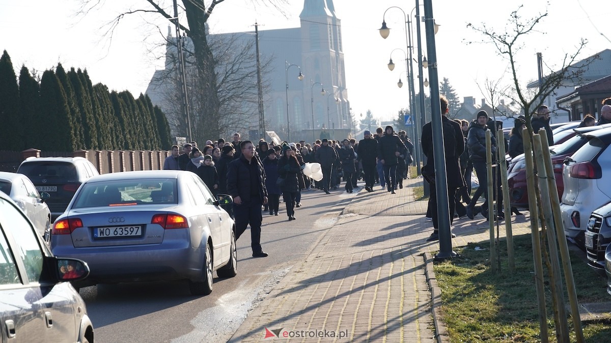 Ostatnia droga śp. Łukasza i Eweliny [26.02.2026] - zdjęcie #22 - eOstroleka.pl