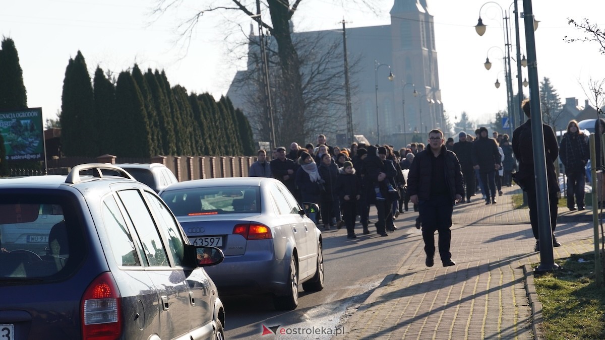 Ostatnia droga śp. Łukasza i Eweliny [26.02.2026] - zdjęcie #21 - eOstroleka.pl
