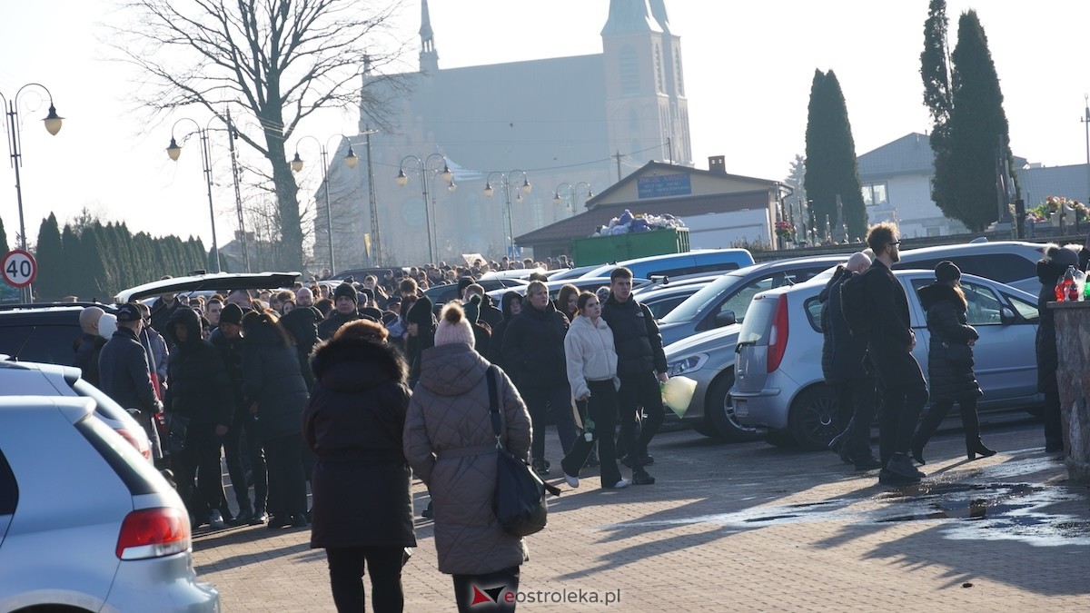 Ostatnia droga śp. Łukasza i Eweliny [26.02.2026] - zdjęcie #19 - eOstroleka.pl