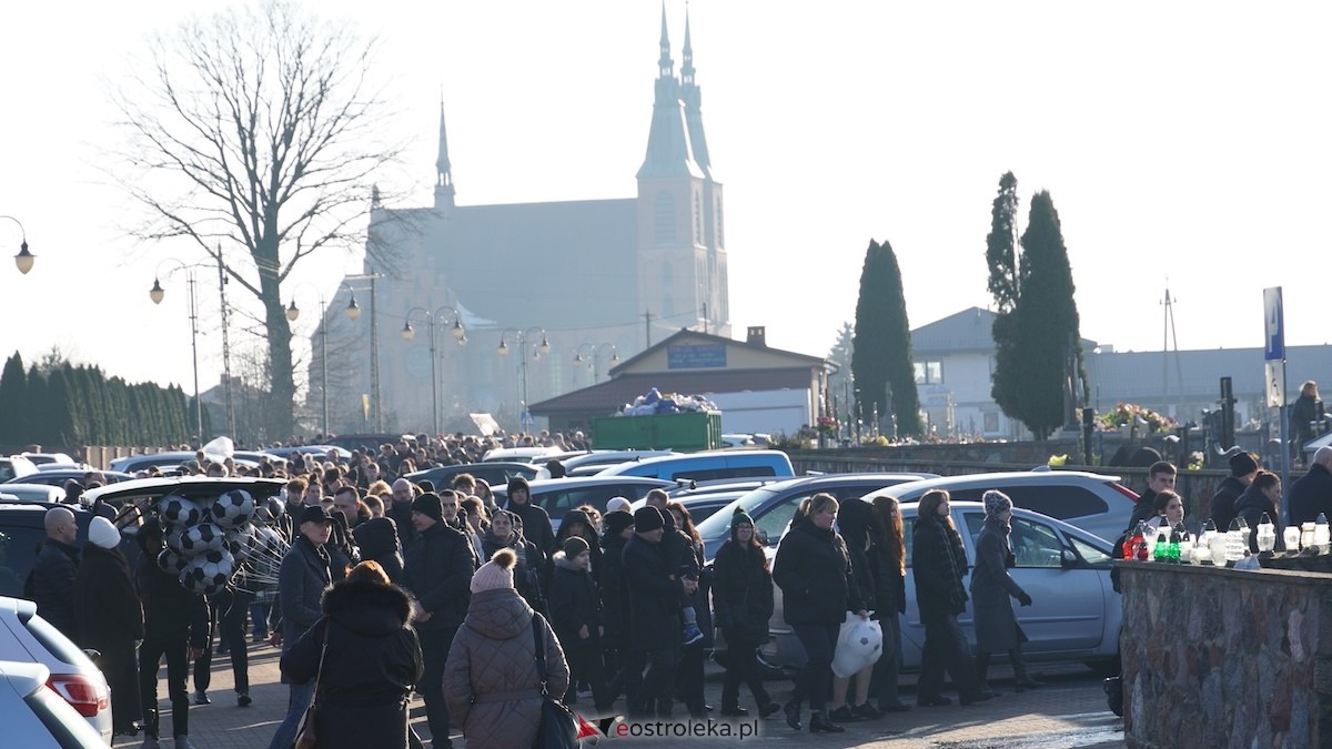 Ostatnia droga śp. Łukasza i Eweliny [26.02.2026] - zdjęcie #14 - eOstroleka.pl