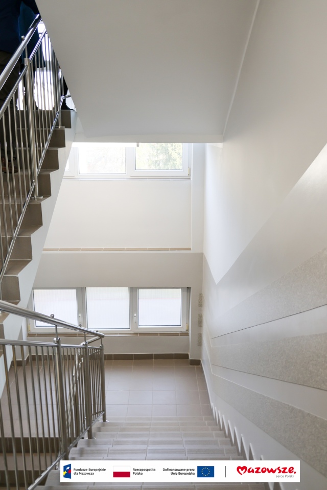 Szkoła Podstawowa nr 1 w Ostrołęce po remoncie - tak wygląda odnowione wnętrze [27.02.2026] - zdjęcie #8 - eOstroleka.pl