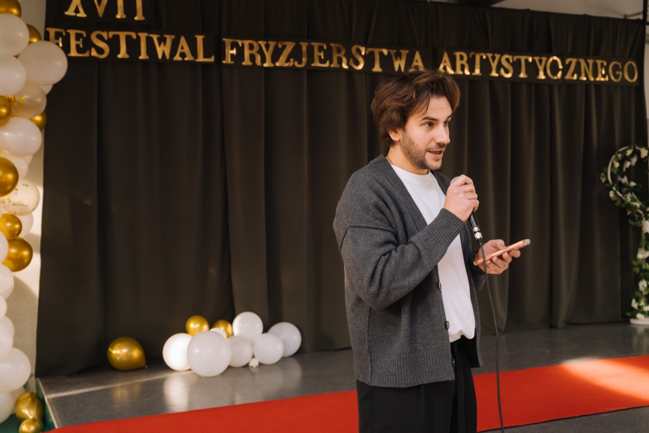 XVII edycja Festiwalu Fryzjerstwa Artystycznego z ZSZ Nr 2 [27.02.2027] - zdjęcie #42 - eOstroleka.pl