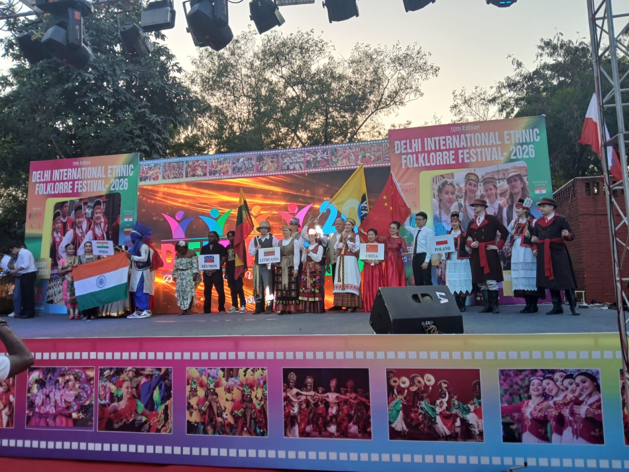 Zespół Folklorystyczny „Kurpianka” z Kadzidła na 11. Delhi International Ethnic Folklore Festival w Indiach  - zdjęcie #16 - eOstroleka.pl